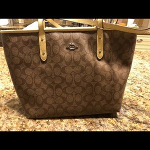 Brand new coach purse